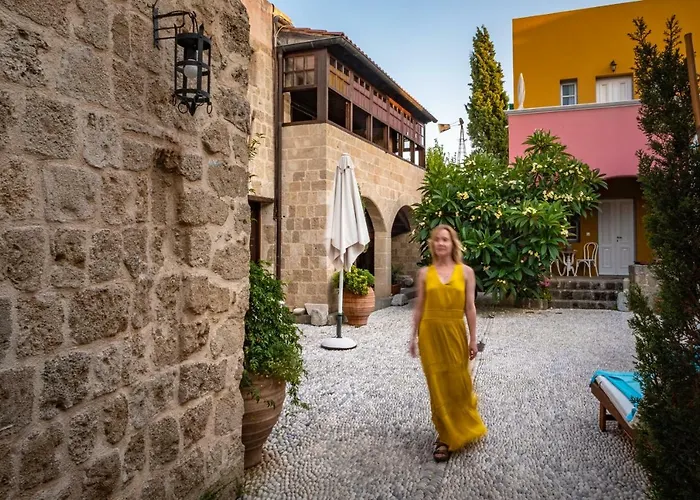 Saint Artemios Hotel&Oriental Suites