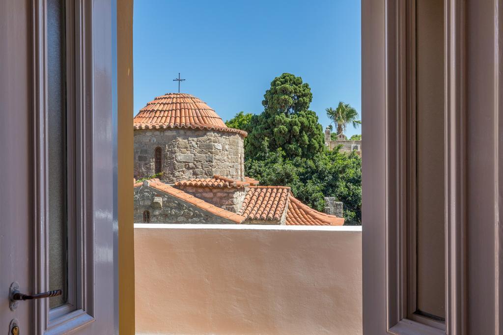 Saint Artemios And Oriental Gasthuis 4*