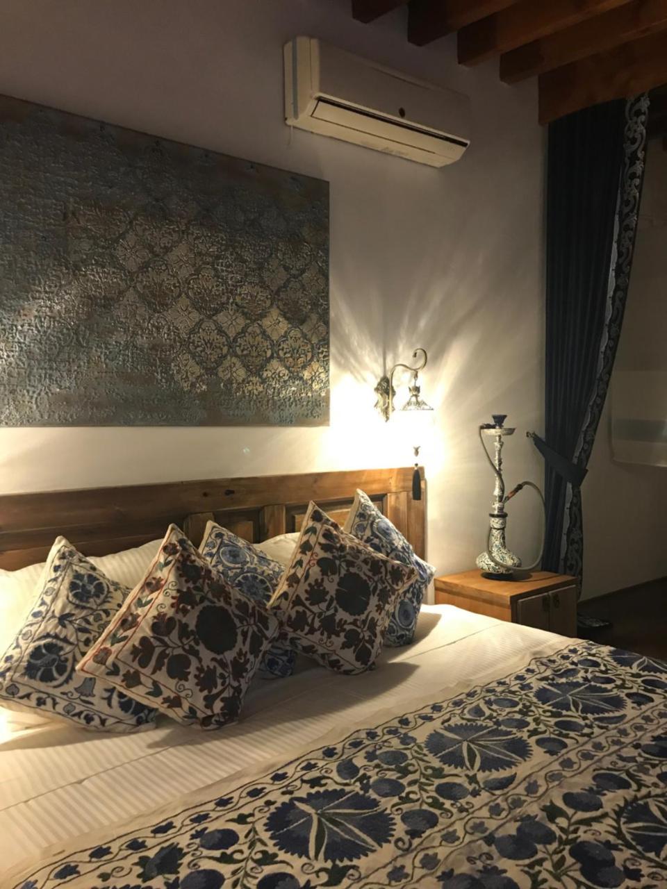 Gasthuis Saint Artemios And Oriental 4*