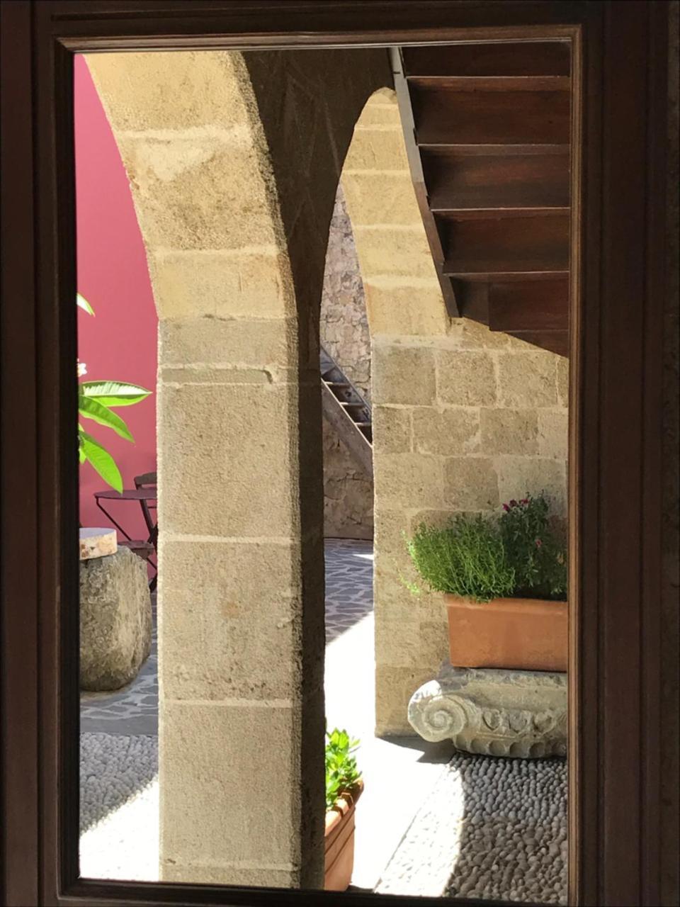 Gasthuis Saint Artemios And Oriental Rhodes City